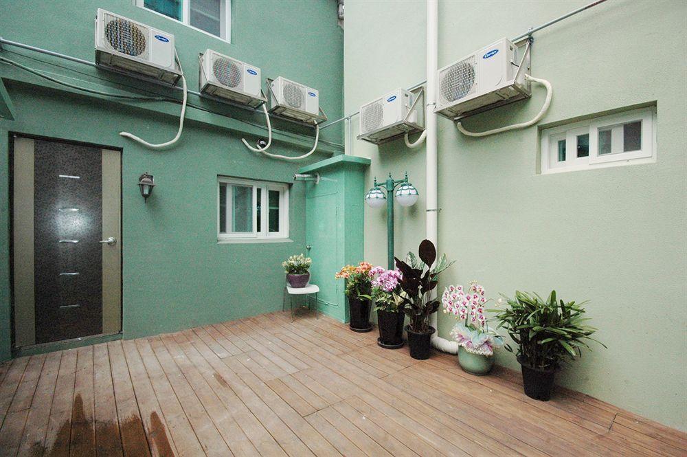 Dongdaemun Hwashin Hostel Seoul Bagian luar foto