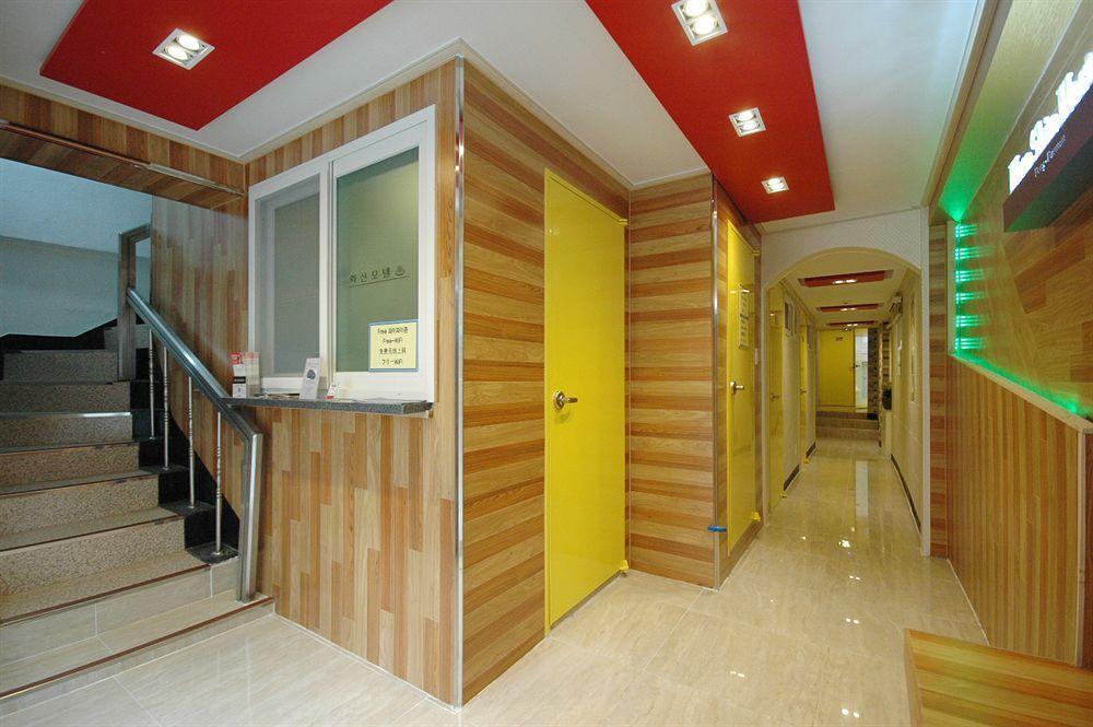 Dongdaemun Hwashin Hostel Seoul Bagian luar foto