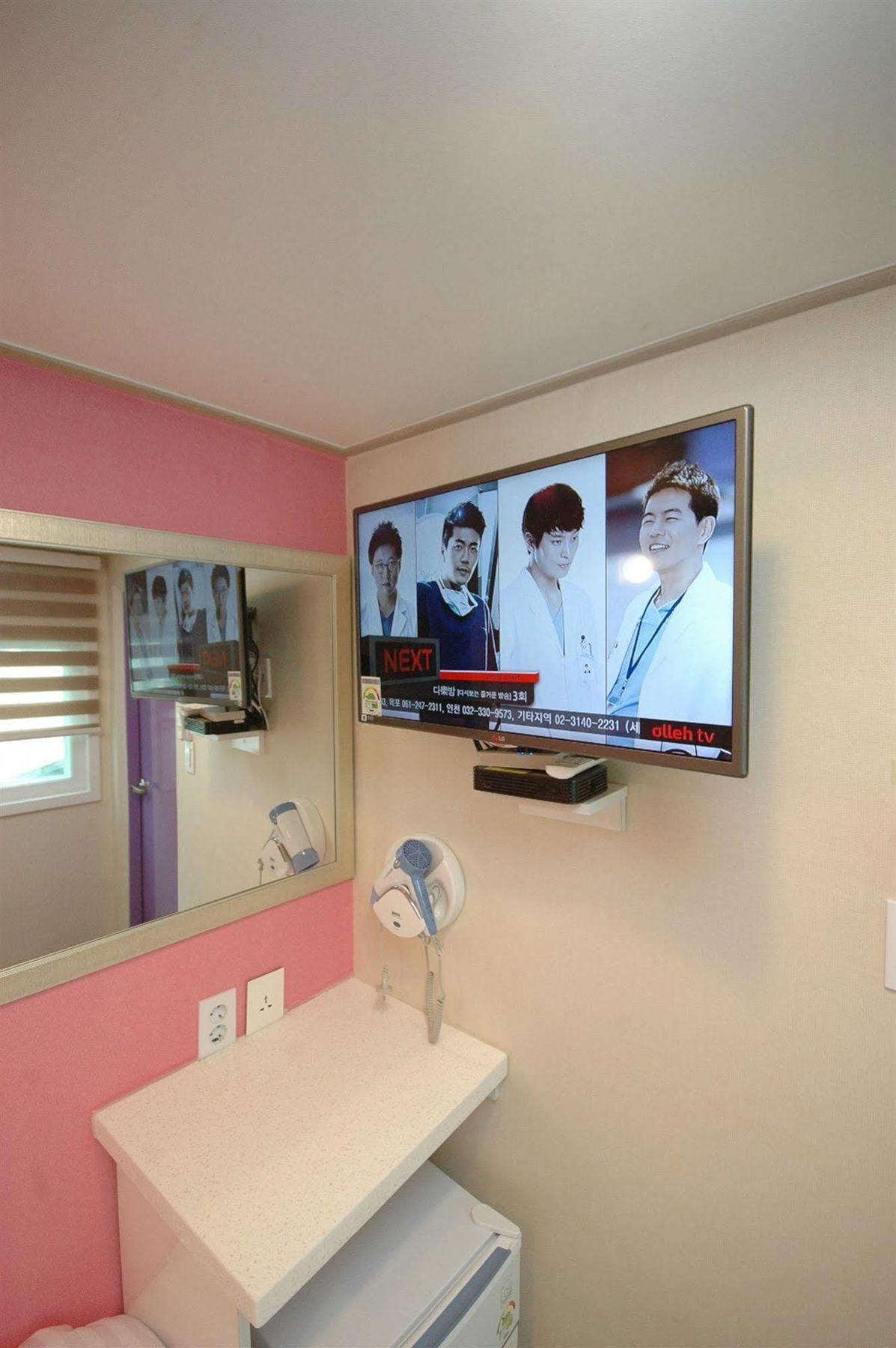 Dongdaemun Hwashin Hostel Seoul Bagian luar foto