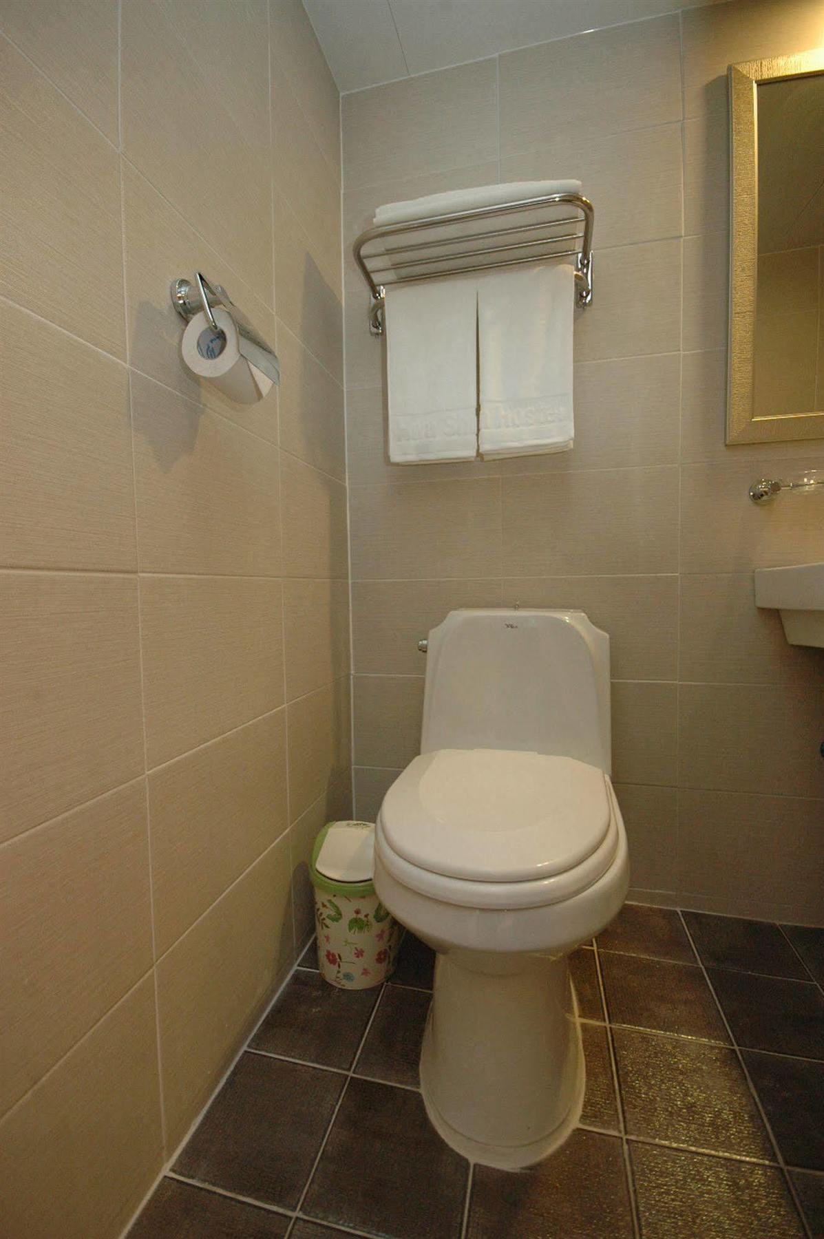Dongdaemun Hwashin Hostel Seoul Bagian luar foto